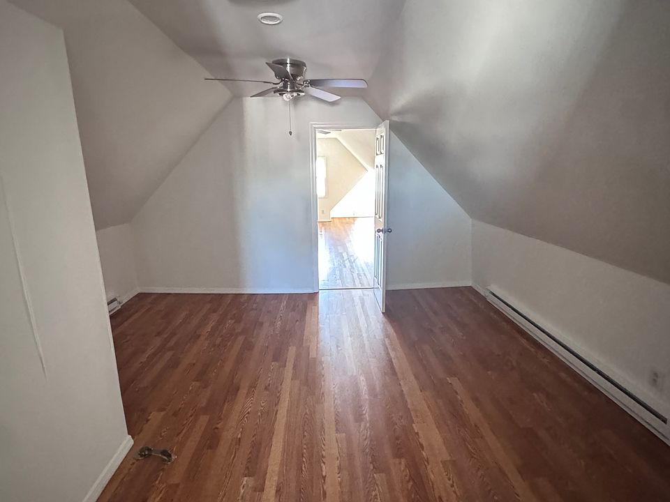 1st image of 89 W 20th St #3