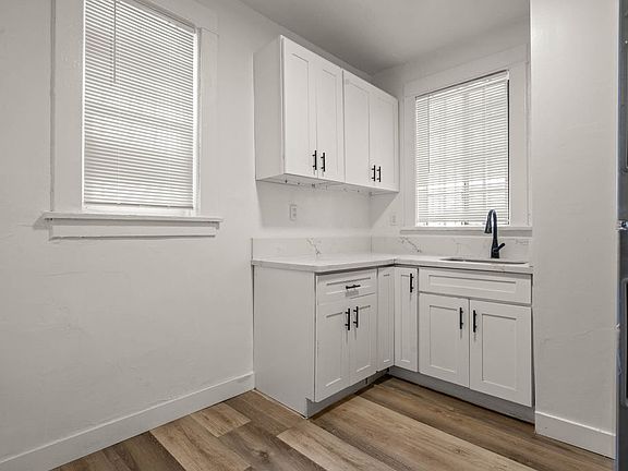 4th image of 1142 W 17th St APT 2