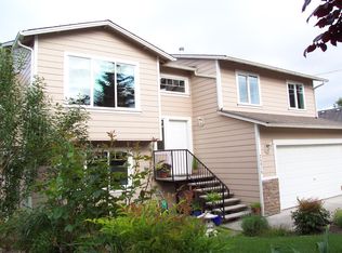 24910 9th Ave S, Seattle, WA 98198