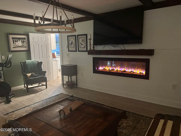 1237 Sherman Ave — Photo 10
