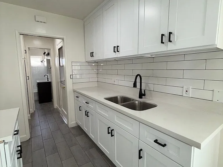 632-636 Aerick St #644 — Photo 1