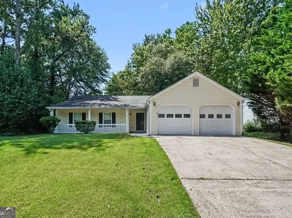 911 Riverstone Way, Woodstock, GA 30188