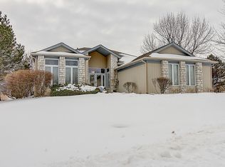 3052 N Southern Hills Dr, Wadsworth, IL 60083