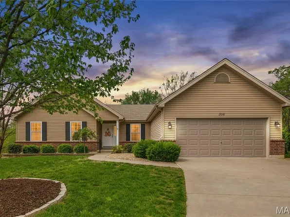 316 Spring Day Ct, Lake Saint Louis, MO 63367
