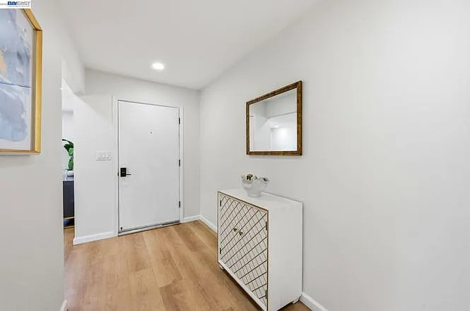 46718 Bradley St — Photo 2