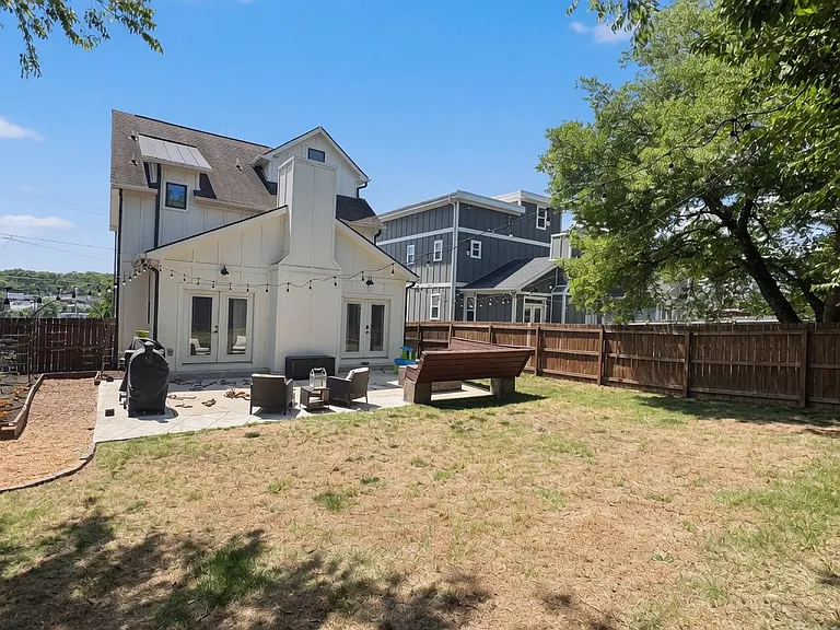 66 Twin St — Photo 19