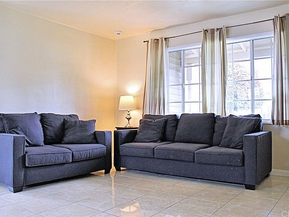 5th image of 522 N Neptune Ave