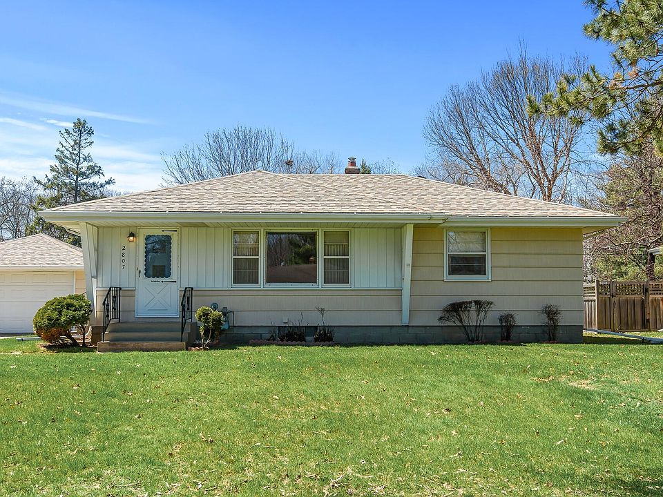1st image of 2807 Dellwood Ave