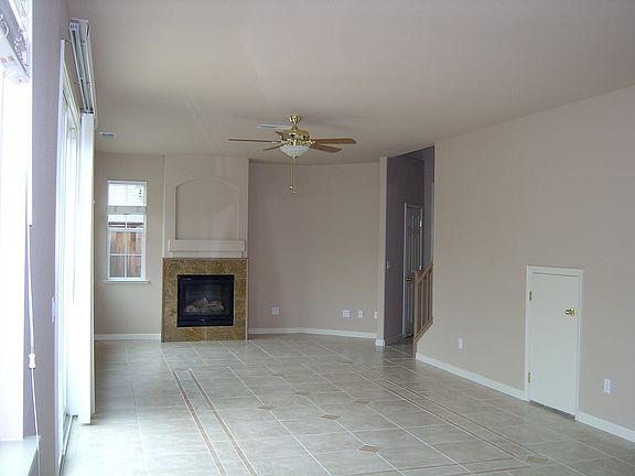 4th image of 5996 Woodside Dr