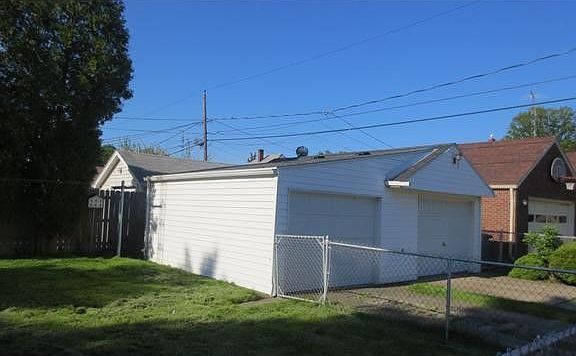 3rd image of 3559 Wersell Ave