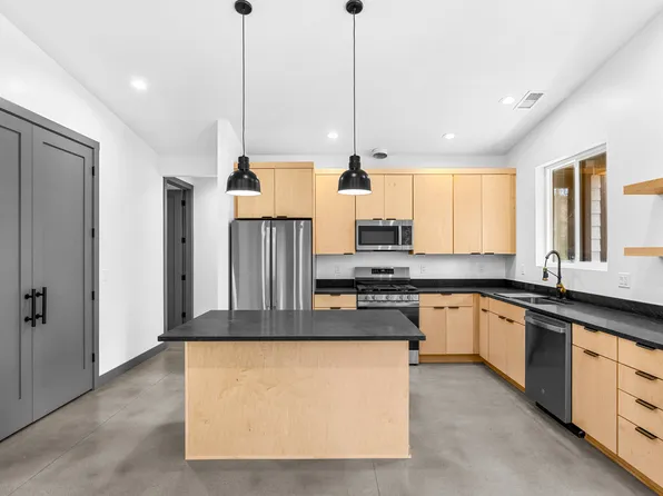 2471 N Strawberry Way, Flagstaff, AZ 86004