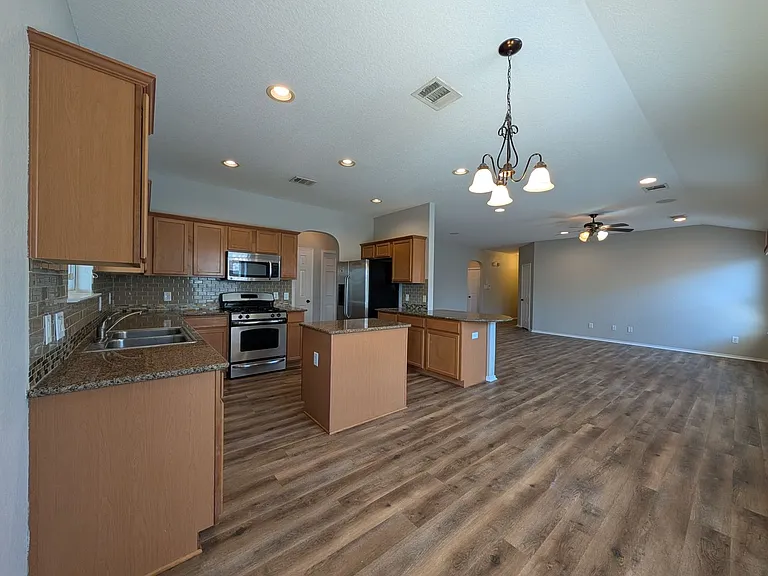 2937 Post Oak Cir — Photo 16
