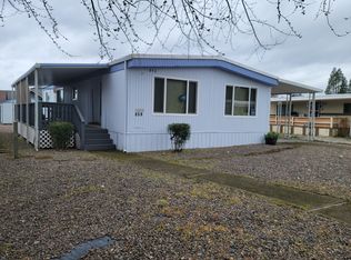 858 Roguelea Ln, Grants Pass, OR