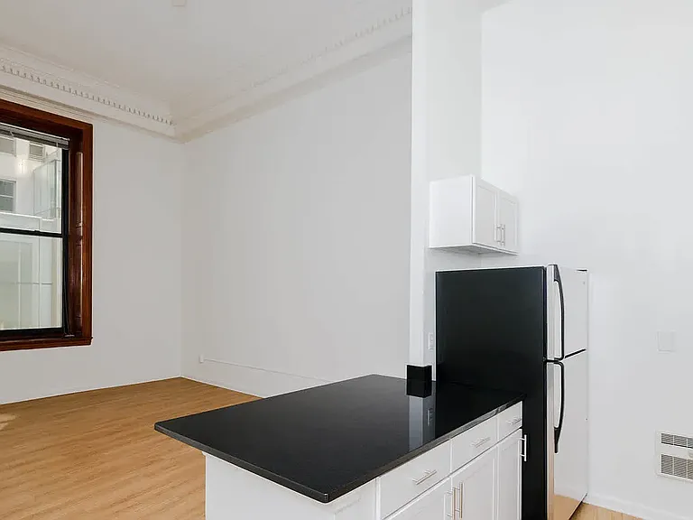 71 Broadway #6E — Photo 6
