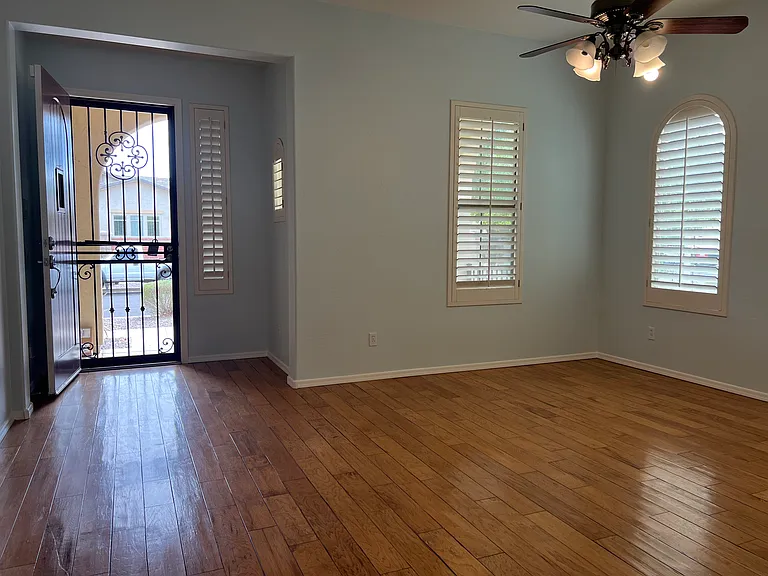 15390 W Old Oak Ln — Photo 11