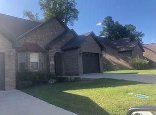 212 W Cobblestone Ct, Russellville, AR 72801