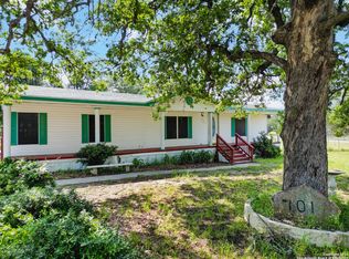 701 Live Oak Dr, Adkins, TX 78101