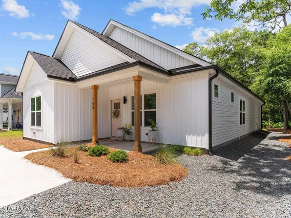 155 NE 13th Street, Oak Island, NC 28465