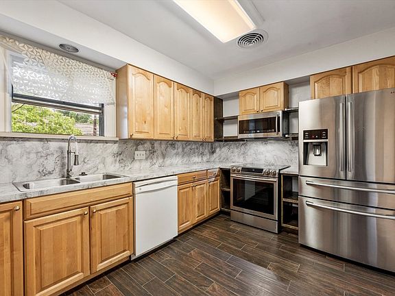 3rd image of 1843-1853 Colquitt St #68