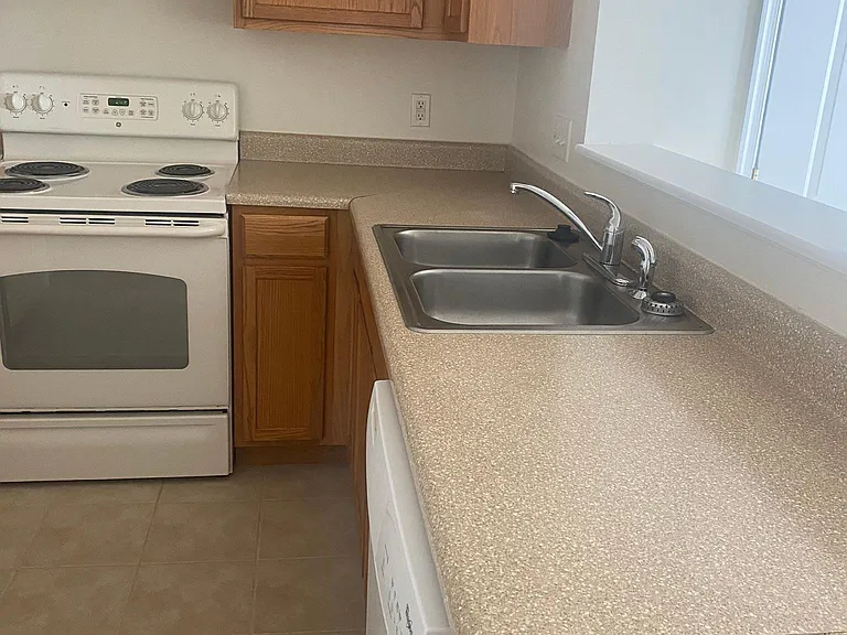1931 Ashley Dr #2C — Photo 6