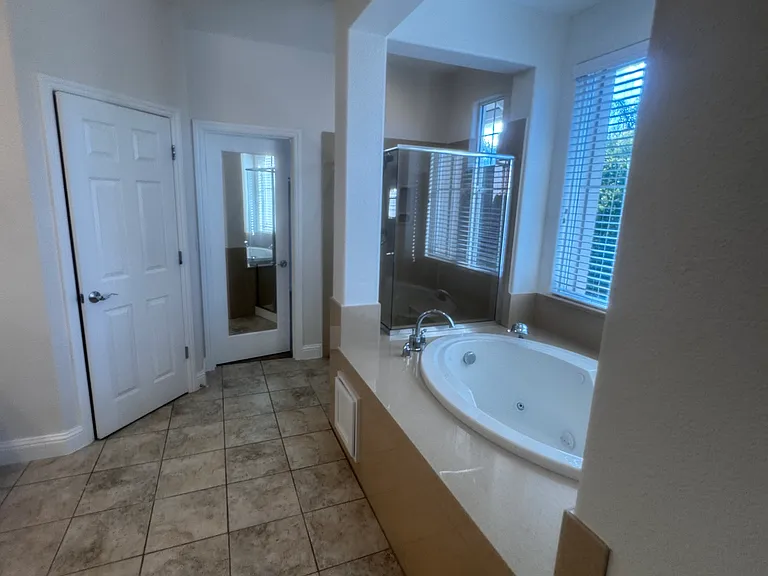 511 W Las Brisas Dr — Photo 25