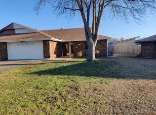 6705 Abbey Rd, Bartlesville, OK 74006