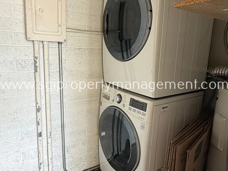 730 E Eugie Ave — Photo 10