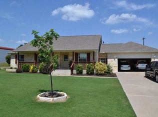 184 Chesterfield Dr, Kingsland, TX 78639