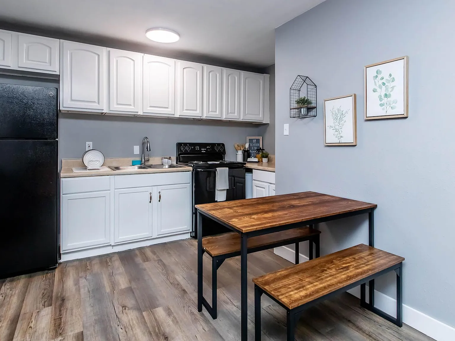 Ashton Place Apartments — Photo 4