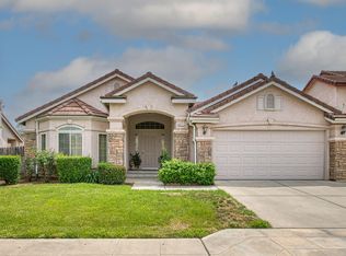 6671 E Simpson Ave, Fresno, CA 93727