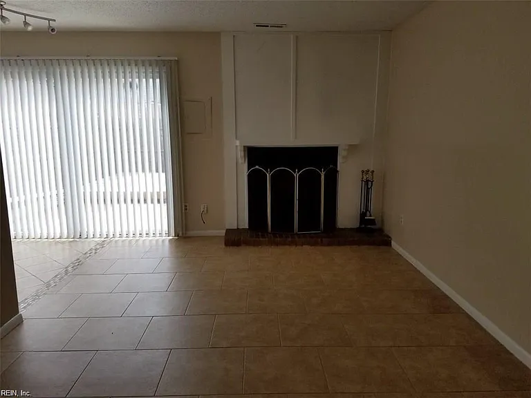 3647 Smokey Chamber Dr — Photo 26