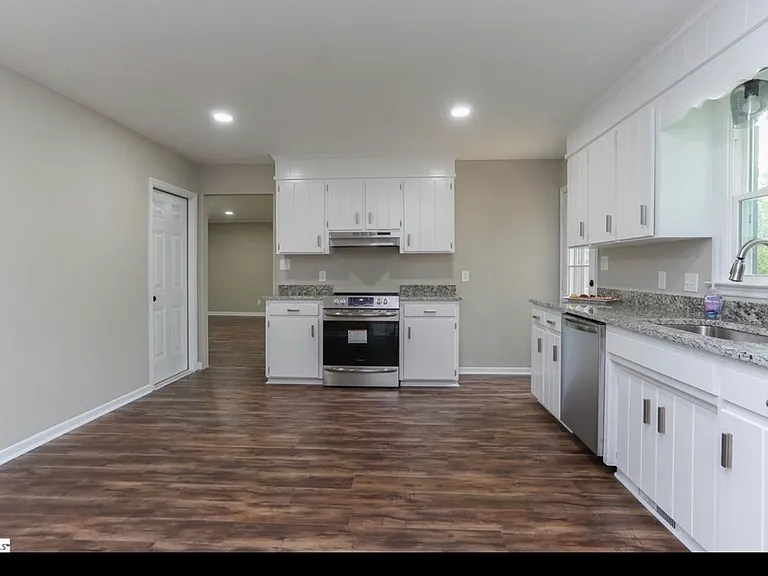 103 Newman Dr — Photo 8