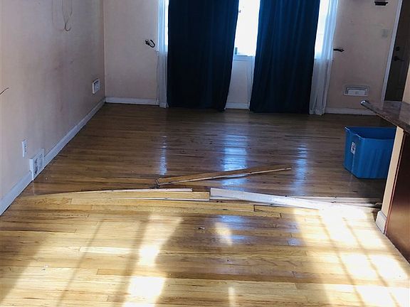 5th image of 246 Watchung Ave
