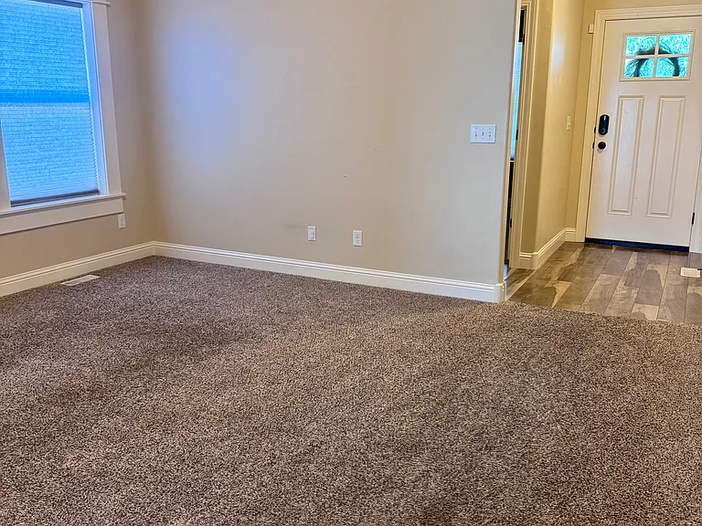 5018 Remember Dr — Photo 17