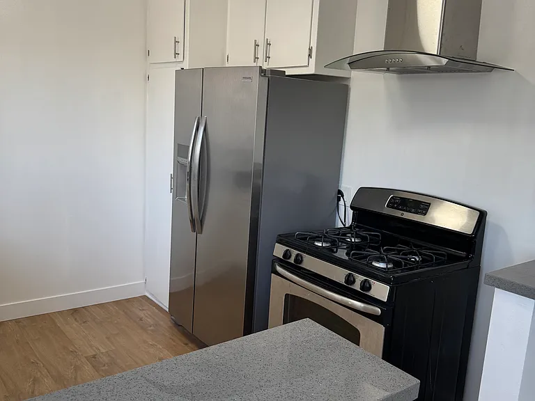 15445 Moorpark St #7 — Photo 5