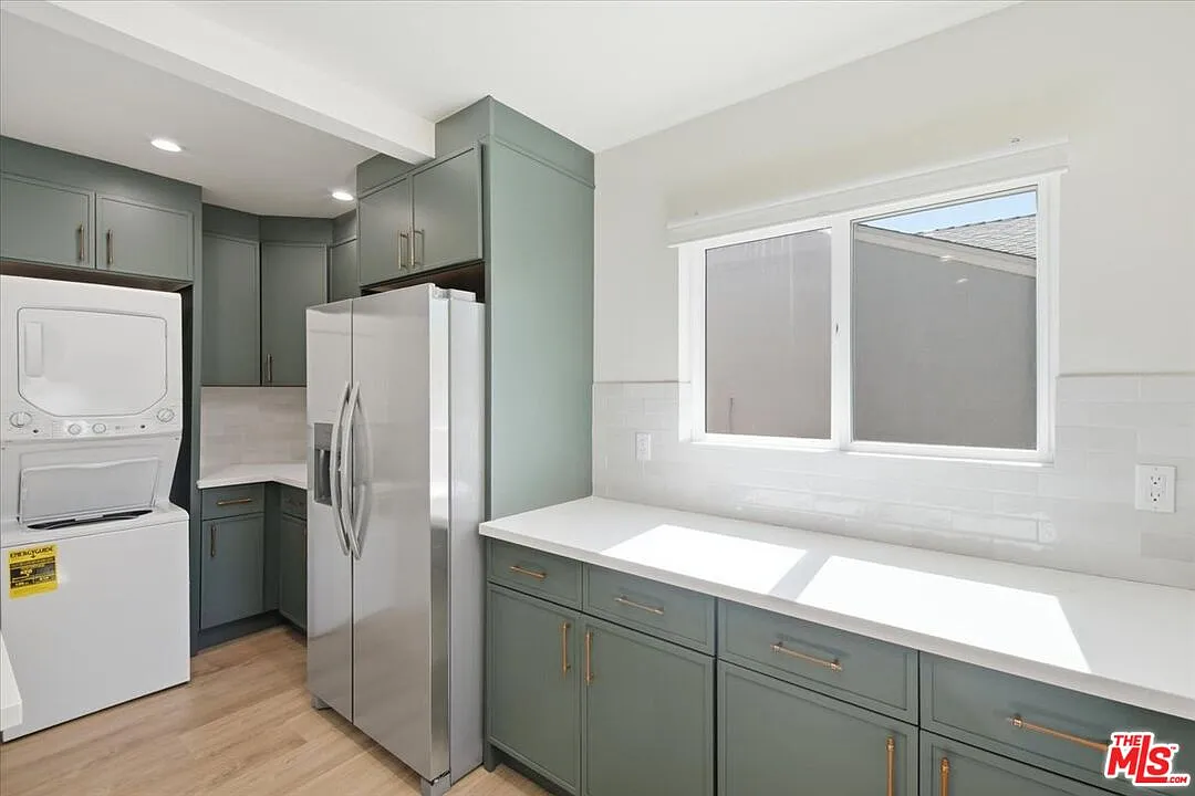 3 bed, 2.0 bath, 1473 sqft, $5,295 — Photo 4