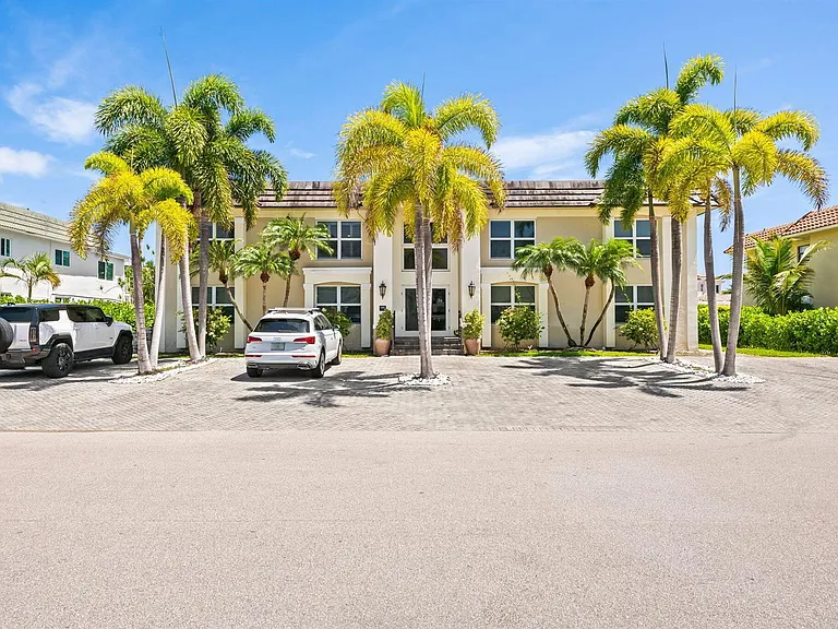 1105 Bel Air Dr #C — Photo 19