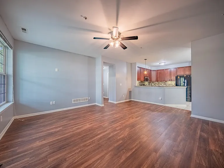 953 E Summerfield Glen Cir — Photo 1