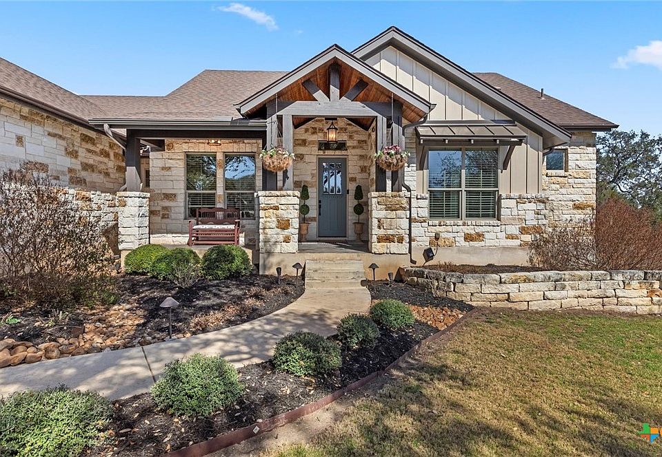 1st image of 619 Cambridge Dr