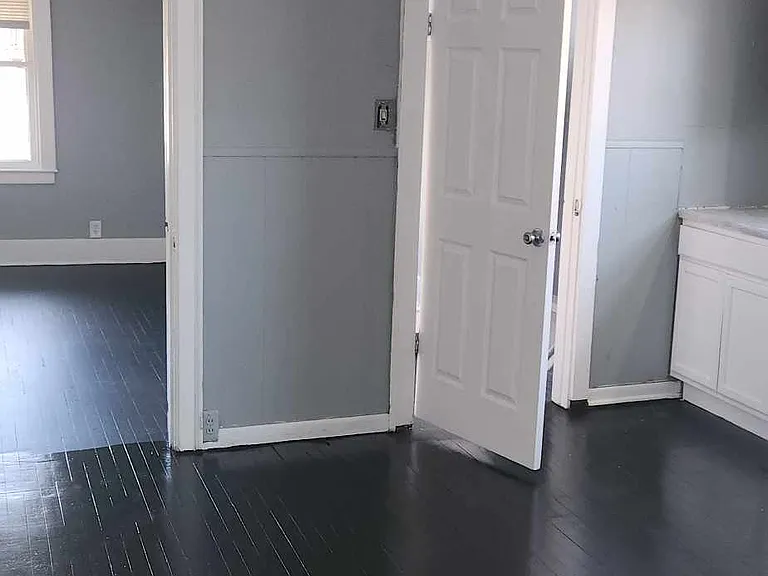 3990 Beaconsfield St #2 — Photo 8