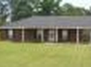 104 Briarwood Dr, Hattiesburg, MS 39402
