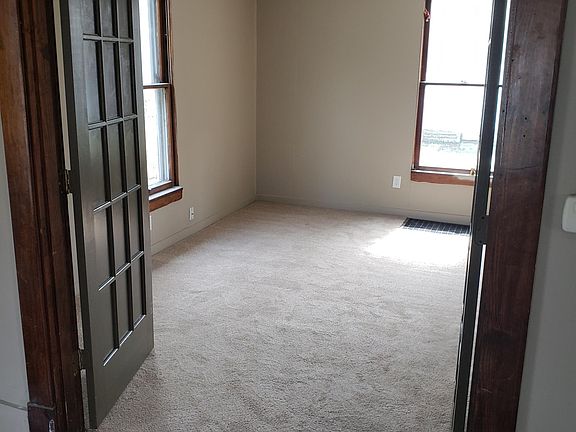 5th image of 2000 Clayton Ave