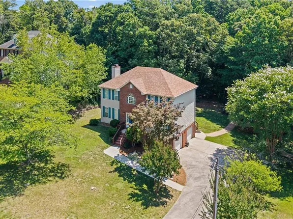 7626 Rolling Oak Ct, Clemmons, NC 27012