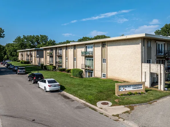 2807 Pembroke Ln, Saint Joseph, MO
