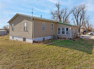 2280 State Rd E, Montreal, MO 65591