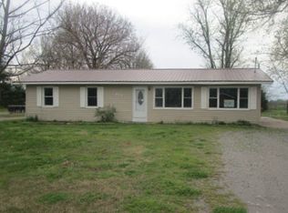 612 E Cedar St, Bertrand, MO 63823