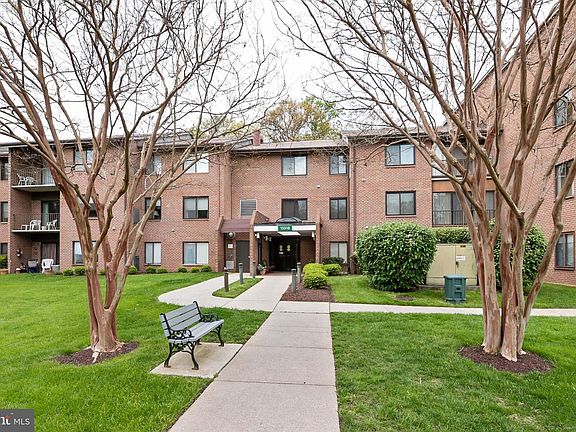 3rd image of 15310 Pine Orchard Dr #84-3G