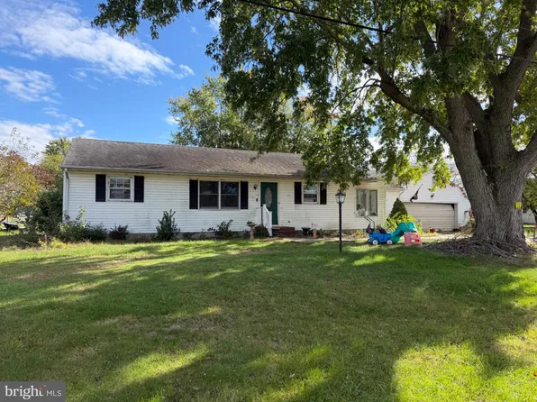 101 Sycamore Ln, Laurel, DE 19956