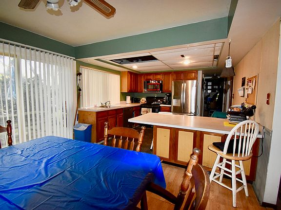 5th image of 1717 Epping Pl
