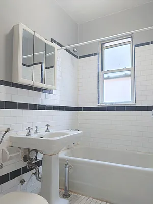 Rented by Century 21 Unique Realty | media 8